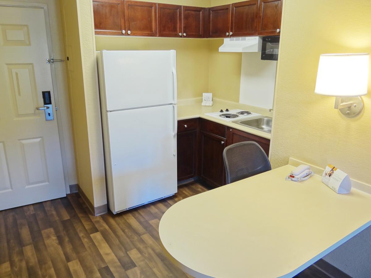 Extended America - - Airport - N Westshore Blvd Hotel 2*